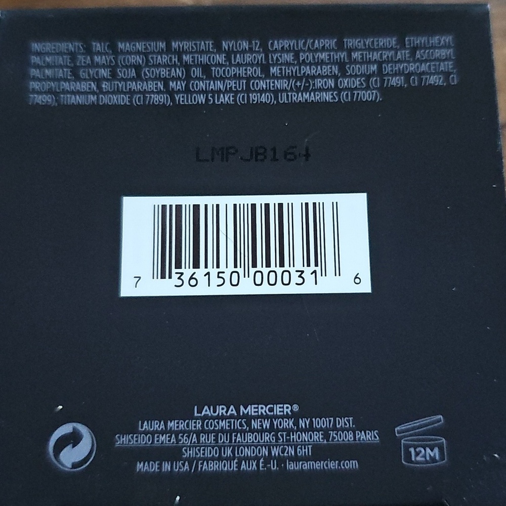NIB Laura Mercier Translucent Loose Setting Powder Full Size - Picture 7 of 7